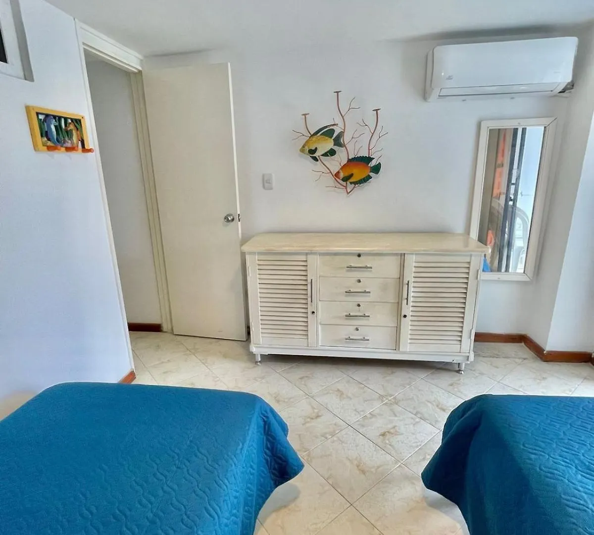 Edificio Apartamentos Hansa Alado De La Playa San Andrés