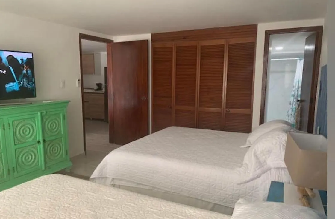 Edificio Apartamentos Hansa Alado De La Playa San Andrés Apartmán